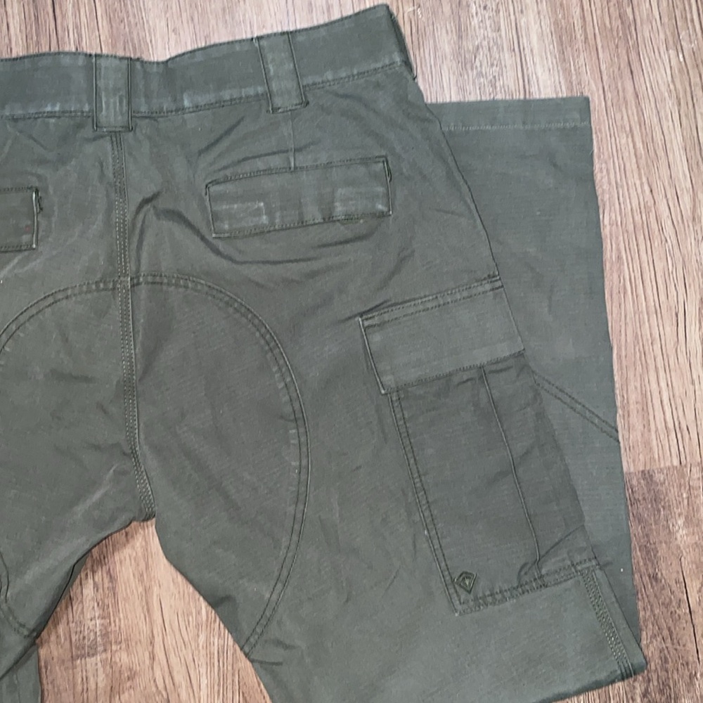 MEN'S V2 TACTICAL PANTS- Green- size 36/34. Great condition - Picture 5 of 7